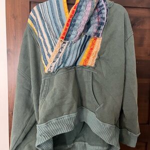 Women’s Green/grey Sweater with Multicolor Accents